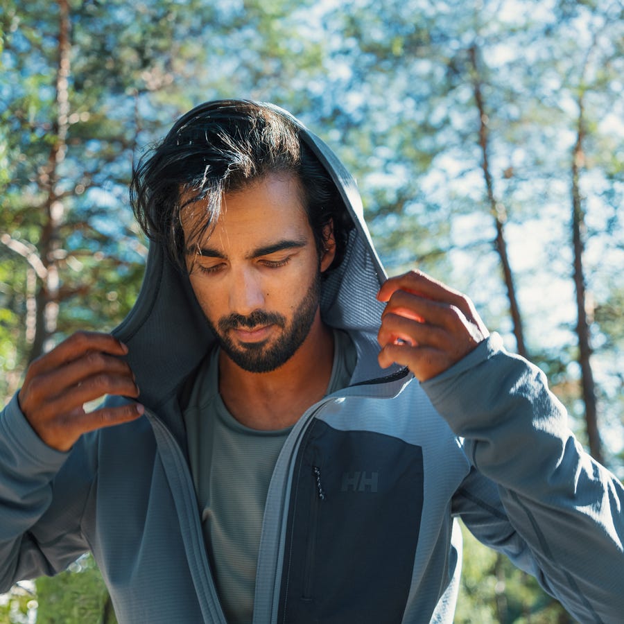 VERSALITE HOODED FLEECE JACKET