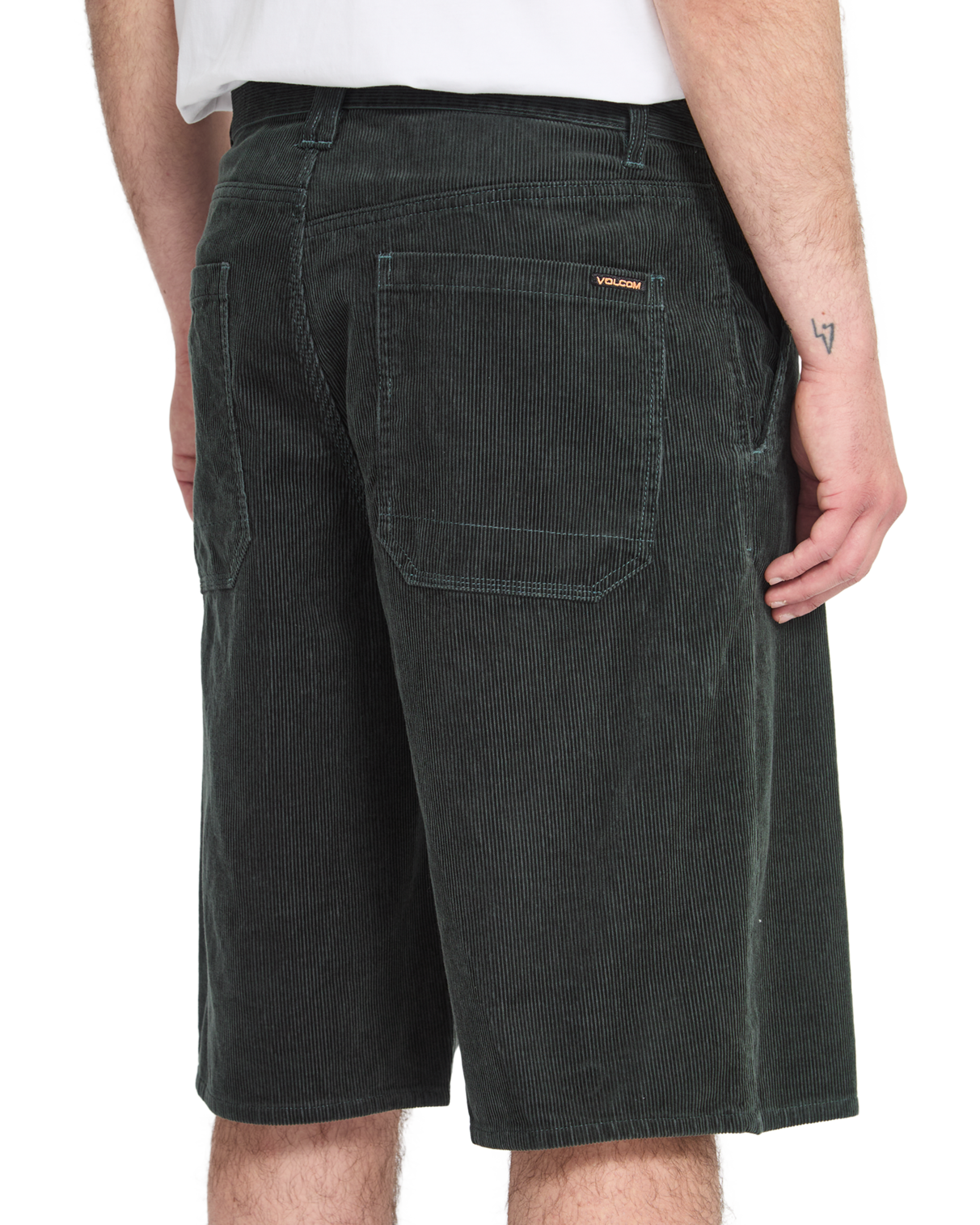 CHILLOW SHORT 24