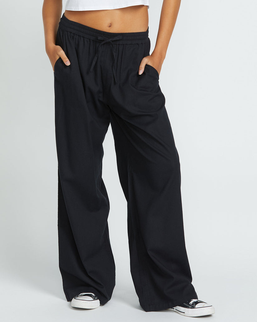 DROPPING IN PANT