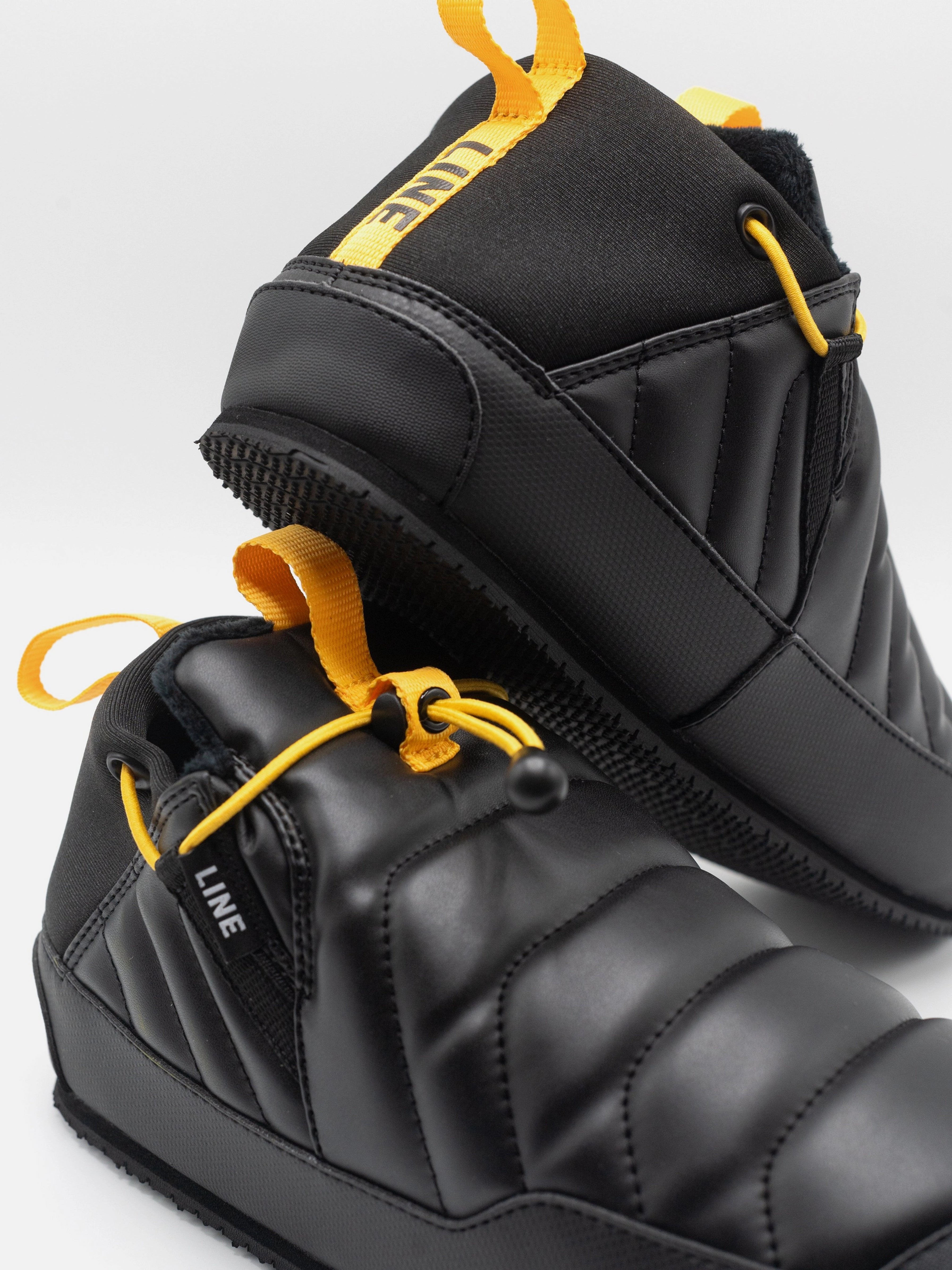 LINE BOOTIE 1.0 black