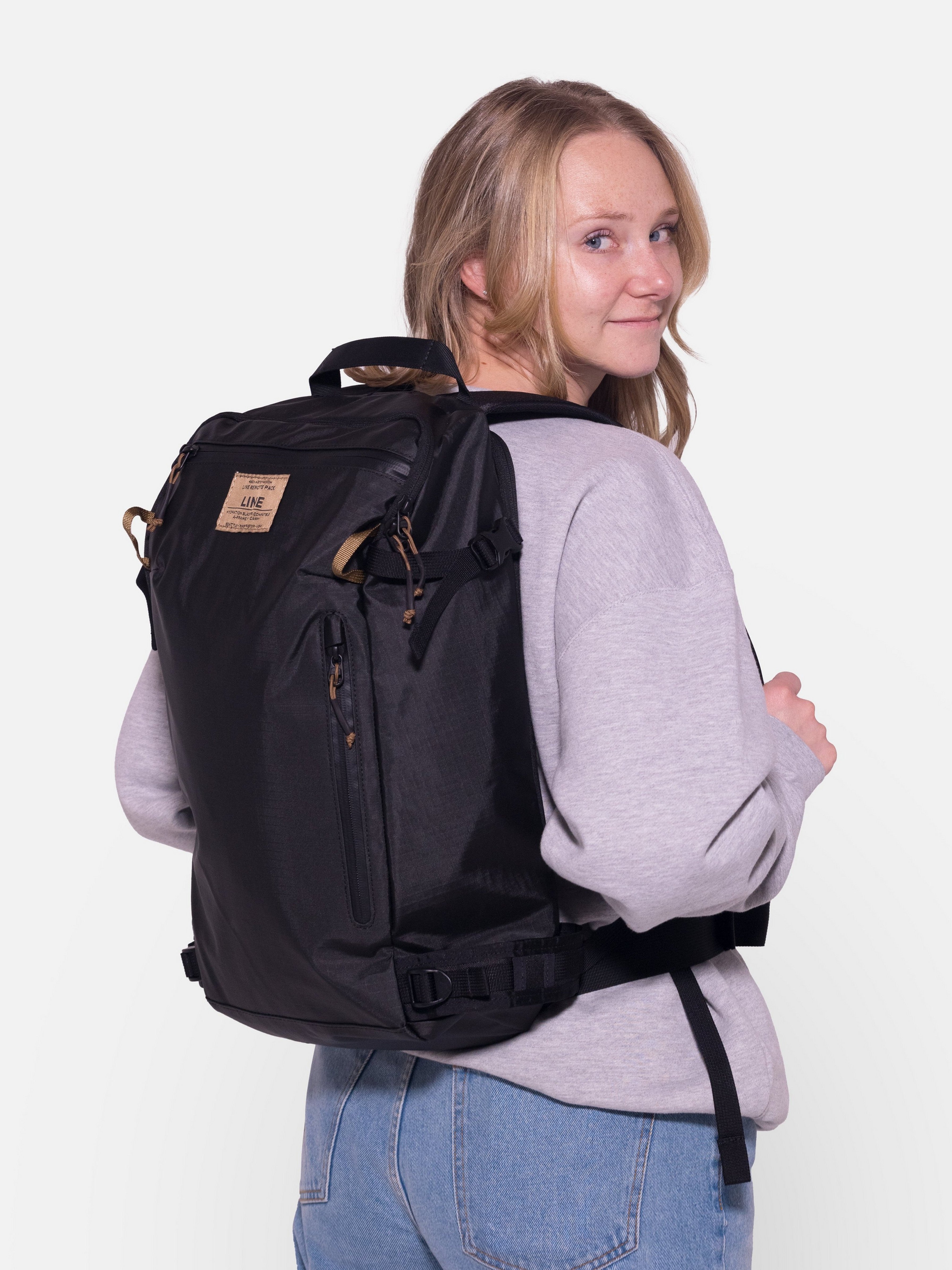 LINE REMOTE PACK black