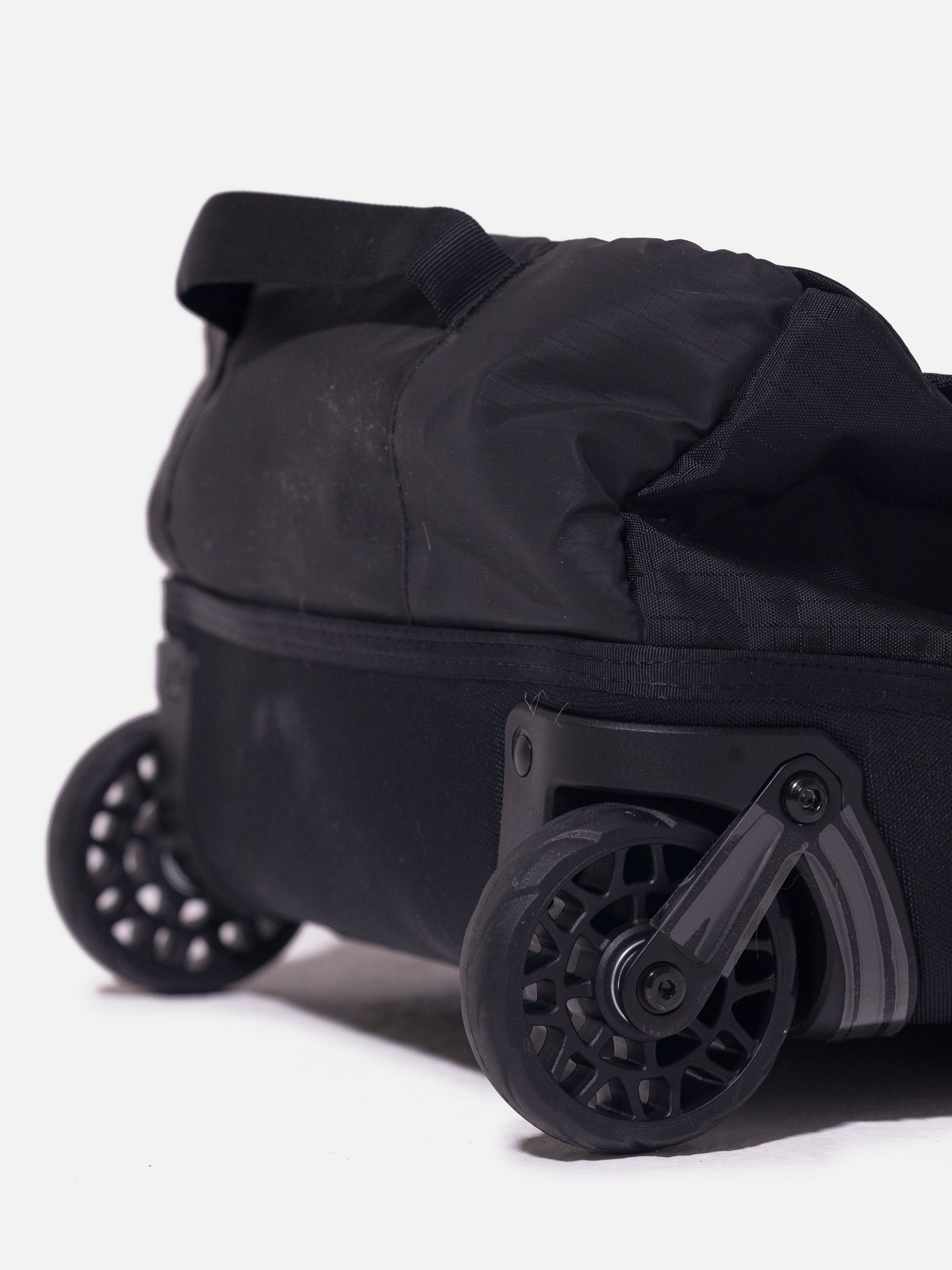 LINE ROLL TOP ROLLER SKI BAG black