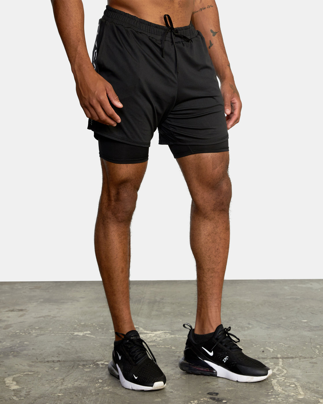 SPORT VENT SHORT